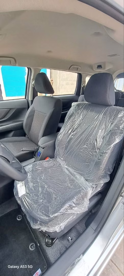 TOYOTA AVANZA 2027 — foto 4