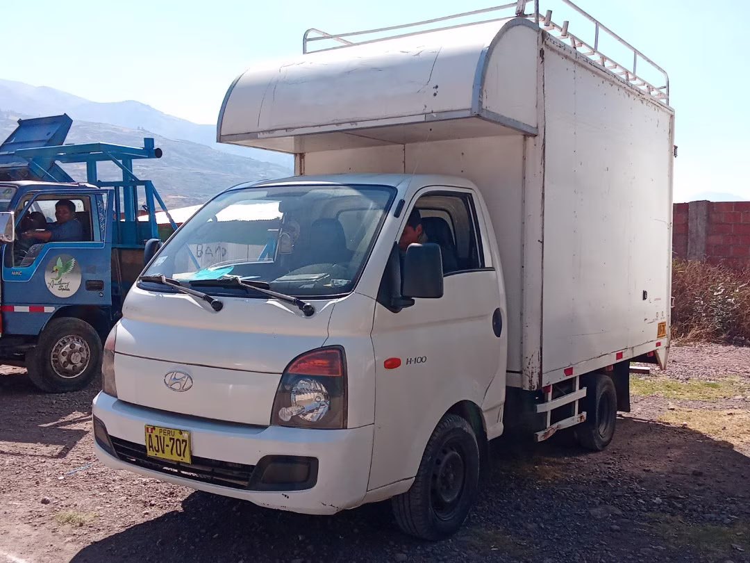 HYUNDAI H - 100 2015 MOD 2016 — foto 3