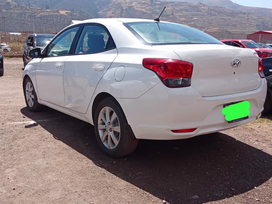 HYUNDAI VERNA 2022 — foto 4