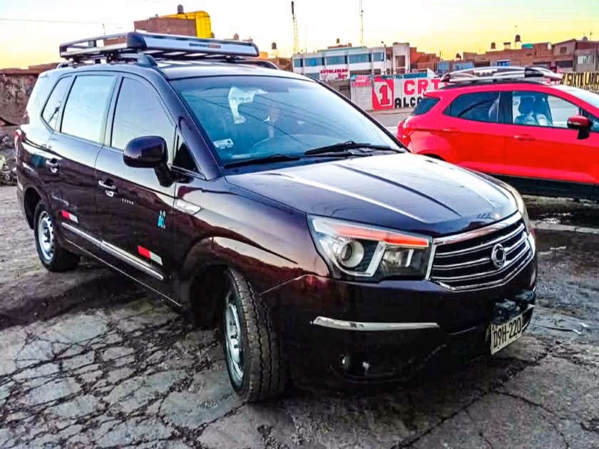 SSANGYONG RODIUS 2013 MOD 2014 — foto 1