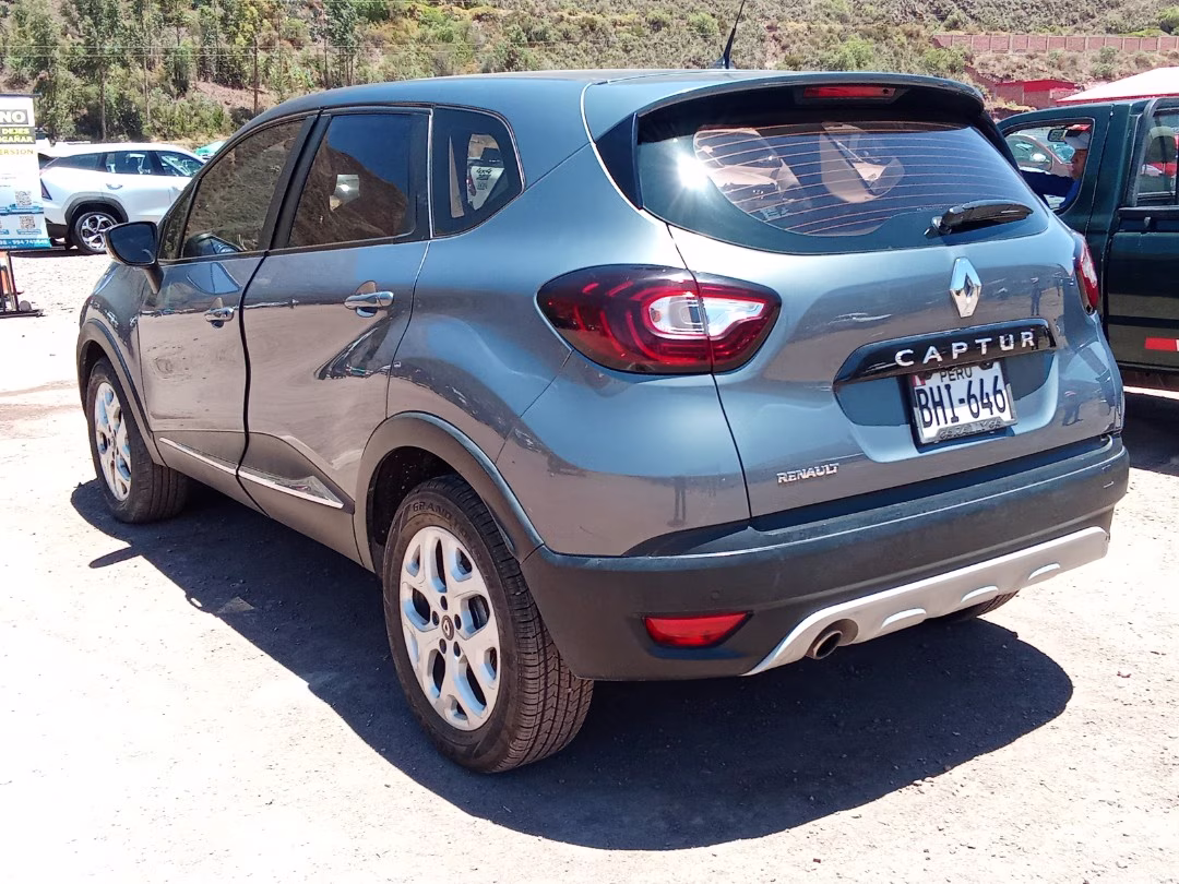 RENAULT CAPTUR 2019 — foto 5