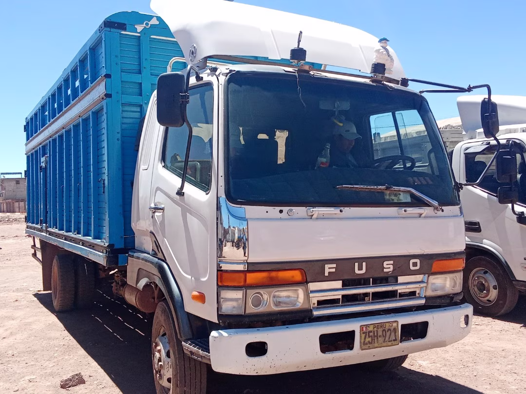 MITSUBISHI FUSO  1995 — foto 3