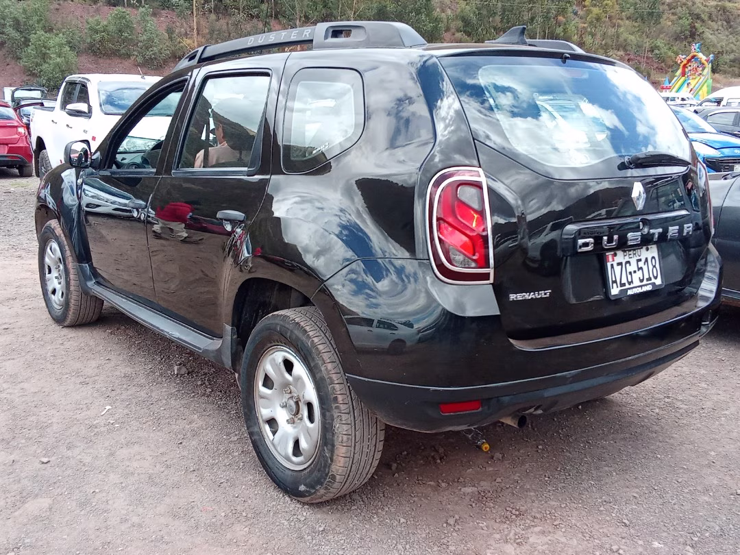RENAULT DUSTER 2017 — foto 4