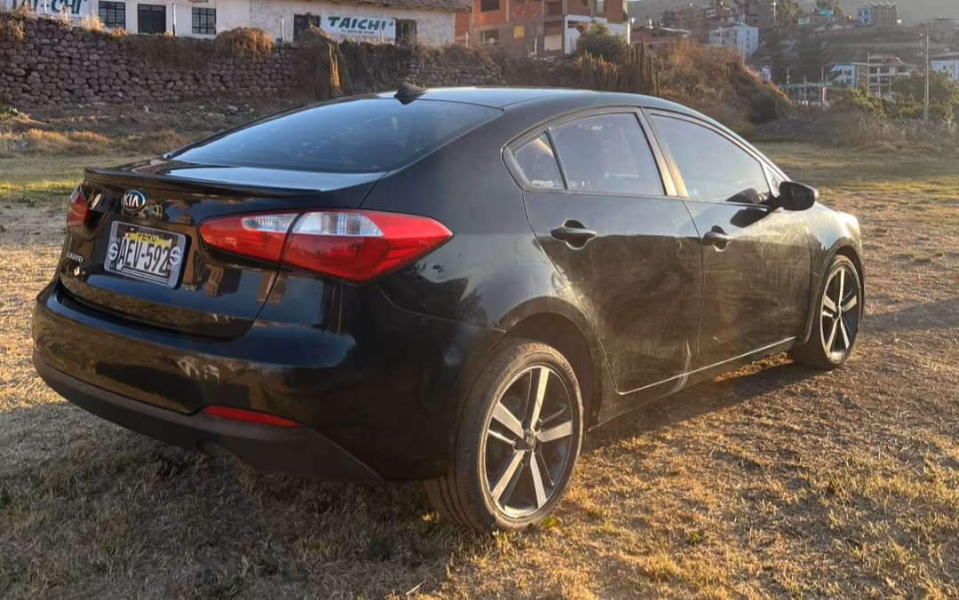 KIA CERATO 2015 — foto 2