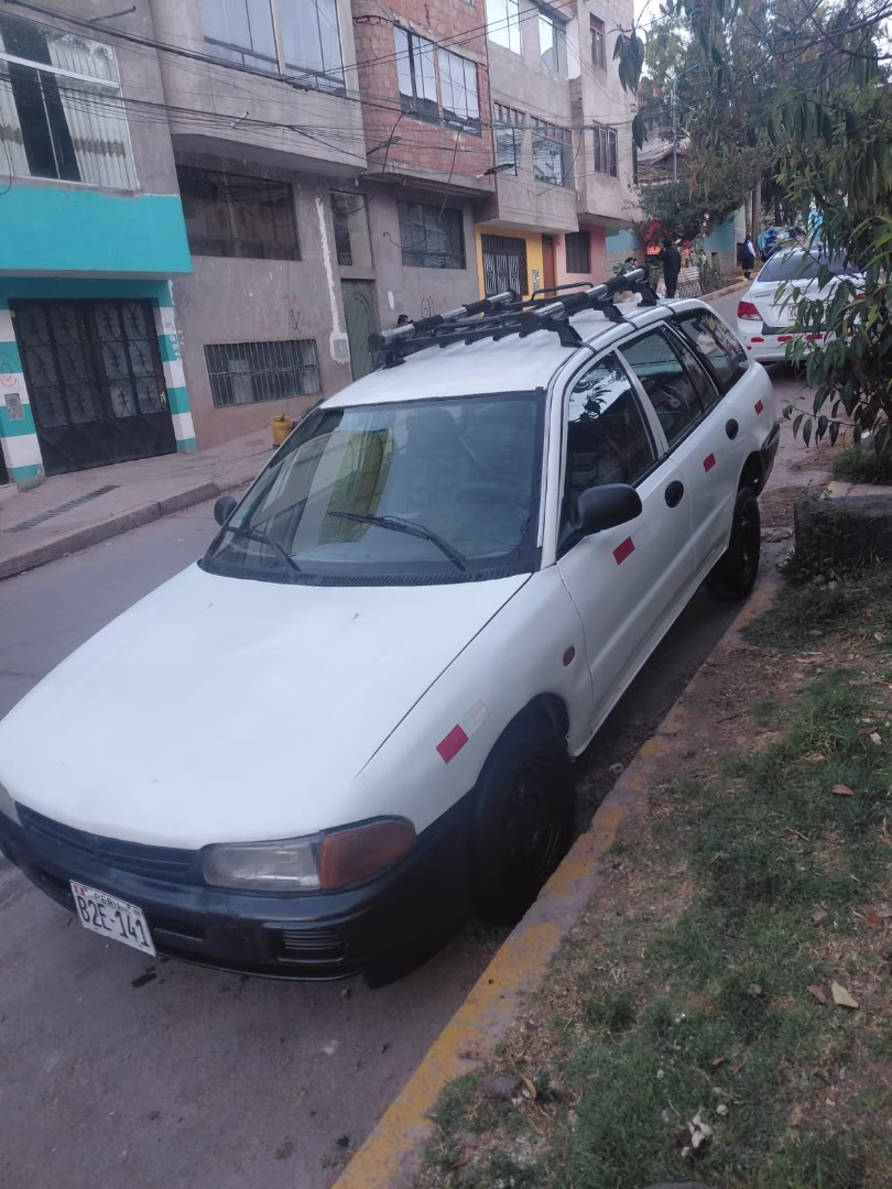STATION WAGON 2001 — foto 4