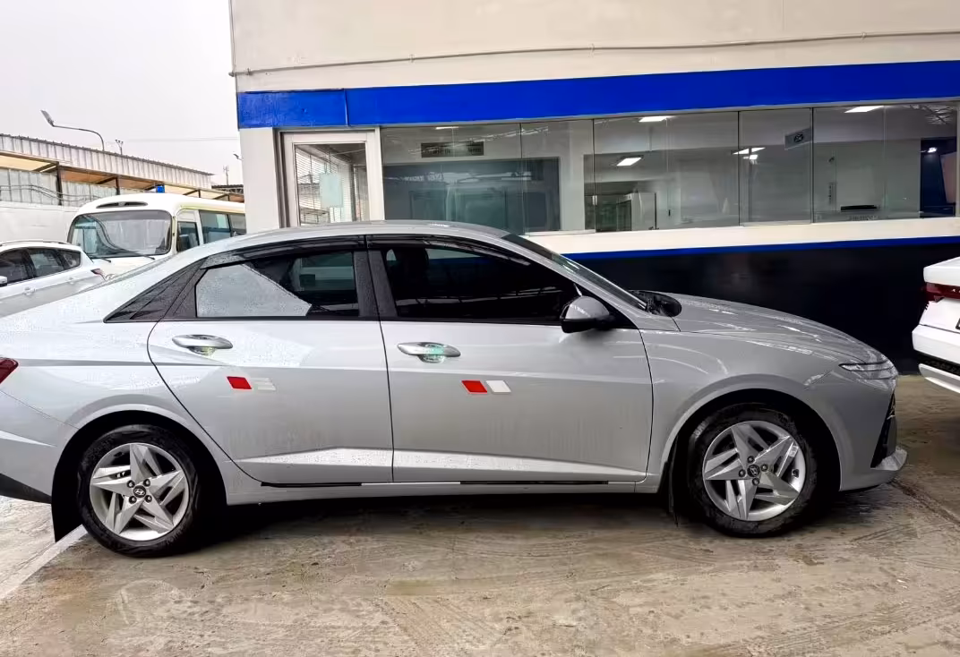 HYUNDAI ACCENT 2026 — foto 6