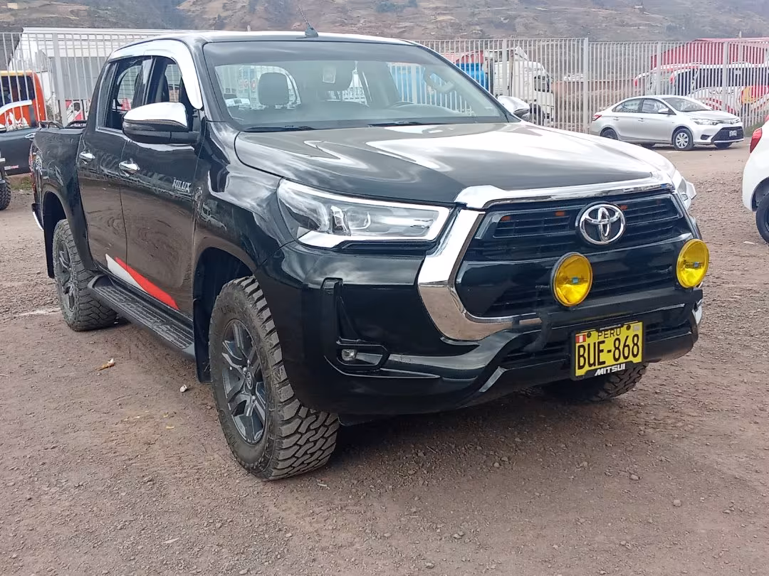 TOYOTA HILUX SRV 4X4 2023 — foto 3