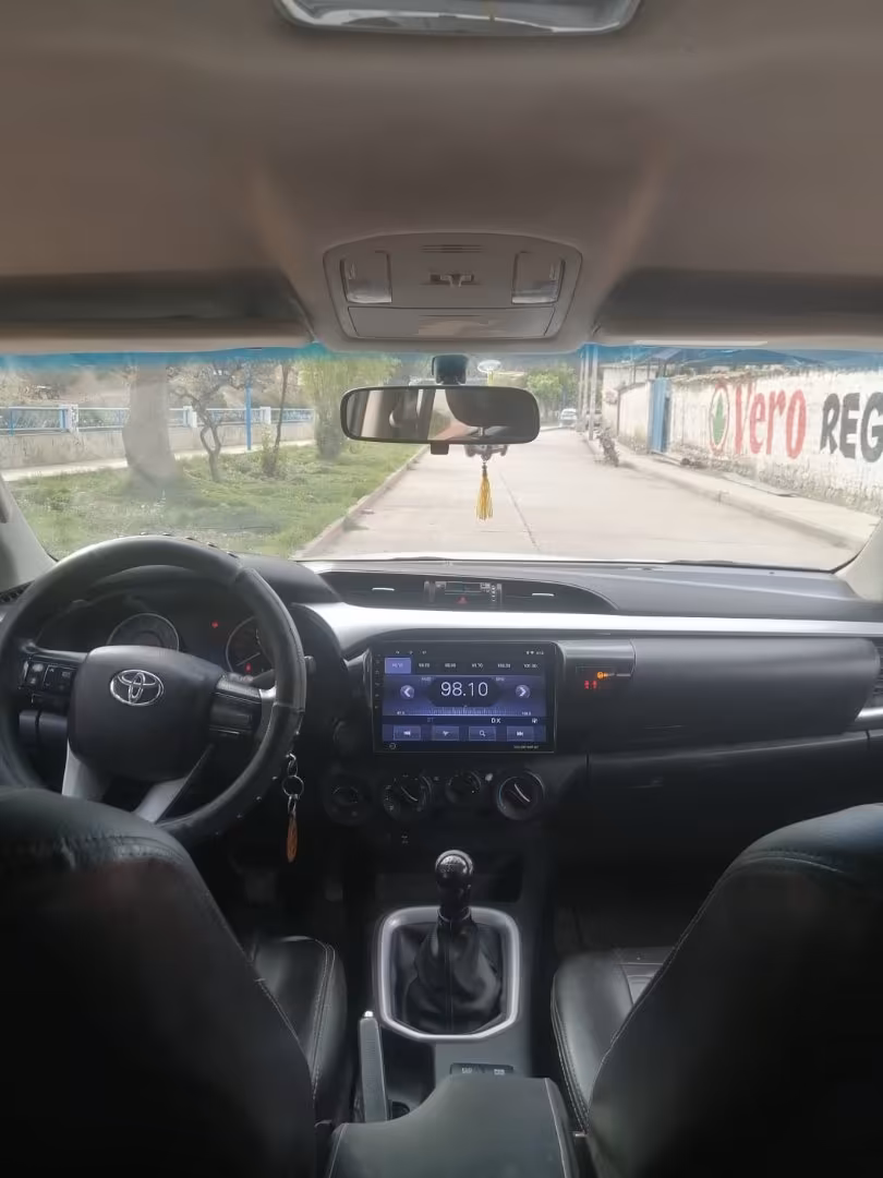 TOYOTA HILUX 4X4 2019 — foto 5