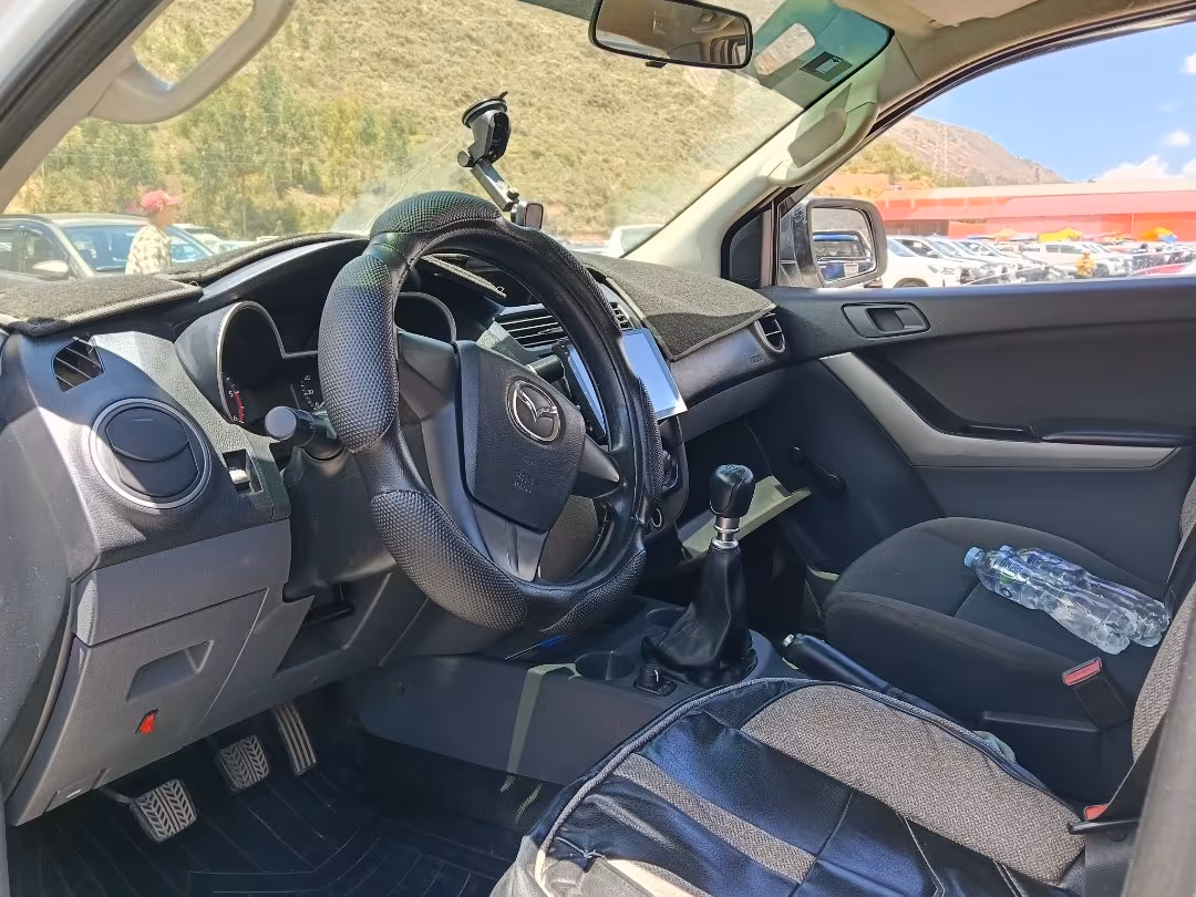 MAZDA BT-50 2019 — foto 5