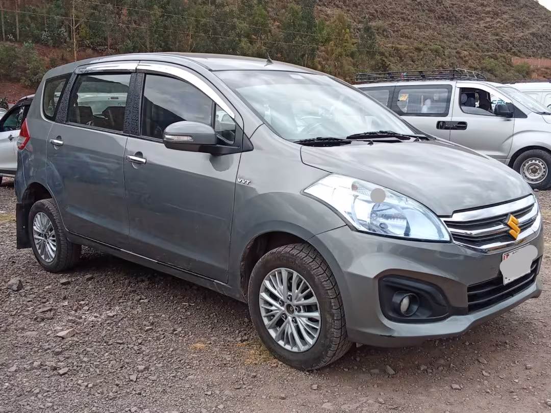 SUZUKI ERTIGA 2018 — foto 1