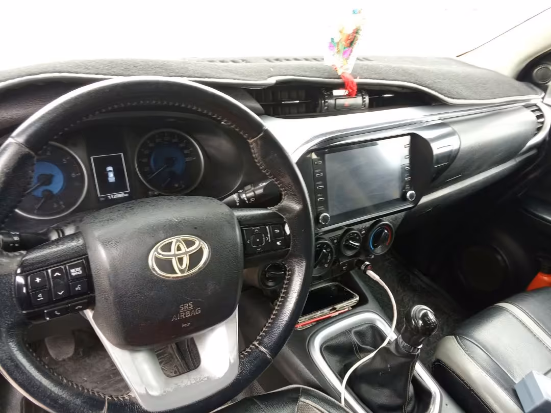 TOYOTA HILUX SRV 4X4 2021 — foto 5