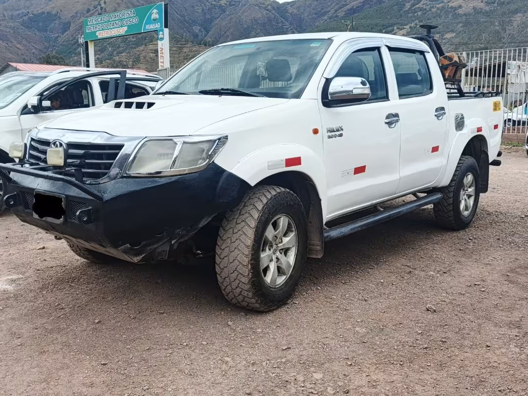 TOYOTA HILUX 4X4 2015 — foto 4