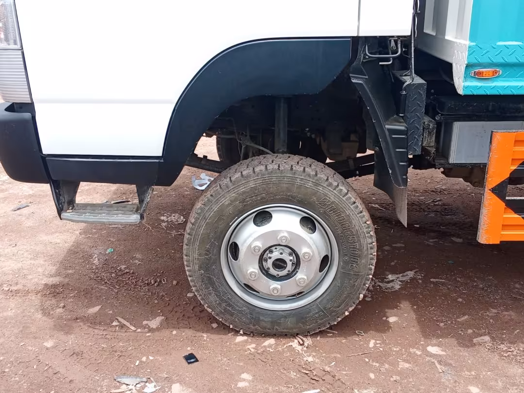 MITSUBISHI FUSO CANTER 2026 MOD 2027 — foto 6