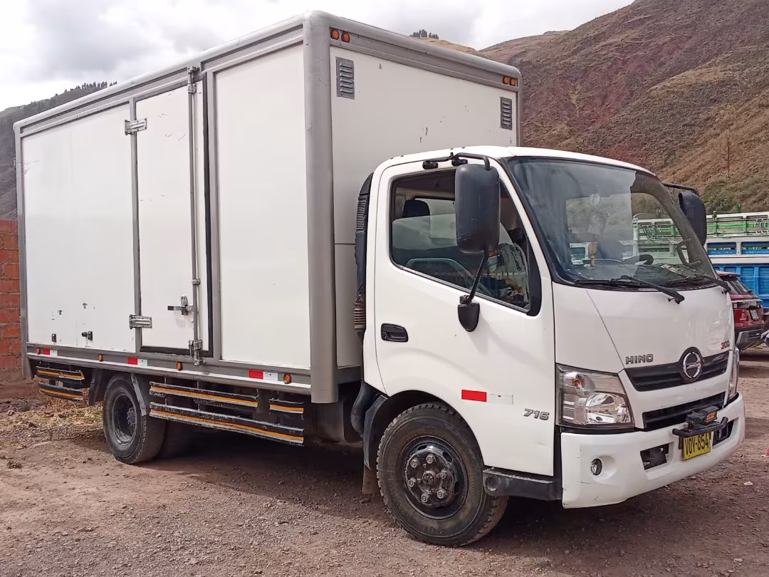 HINO DUTRO 300 2021 — foto 5