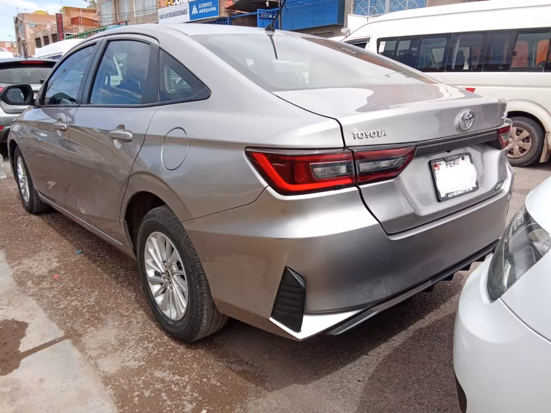 TOYOTA YARIS ENVIDIA 2023 — foto 4