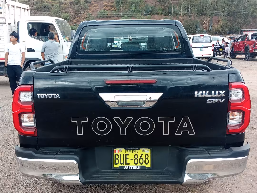 TOYOTA HILUX SRV 4X4 2023 — foto 4