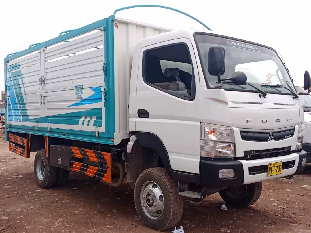 MITSUBISHI FUSO CANTER 2026 MOD 2027 — foto 1