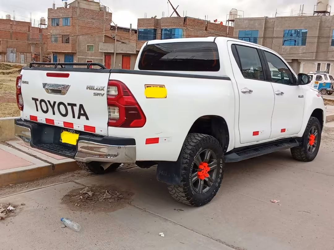 TOYOTA HILUX SRV 4X4 2021 — foto 4