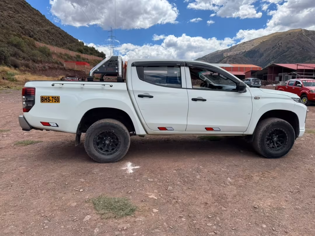 MITSUBISHI L200 2021 — foto 1
