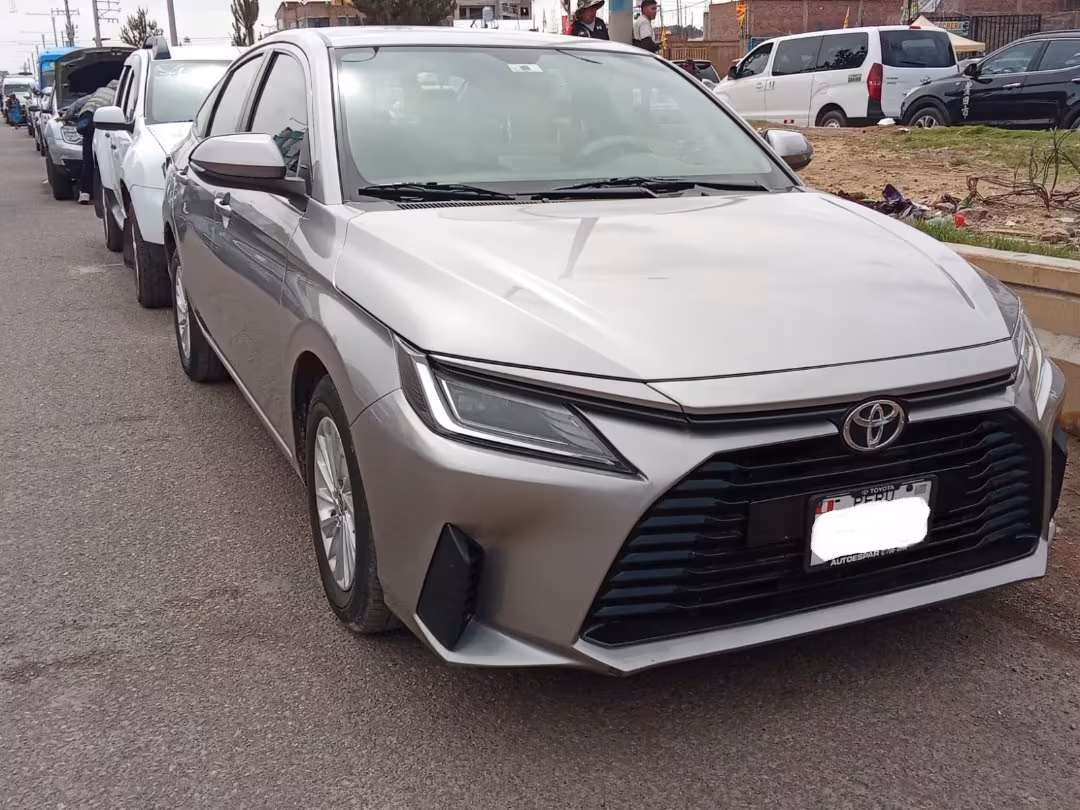 TOYOTA YARIS ENVIDIA 2023 — foto 3