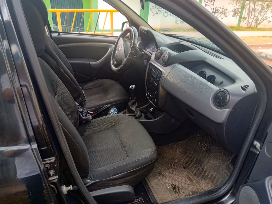RENAULT DUSTER 2014 — foto 5