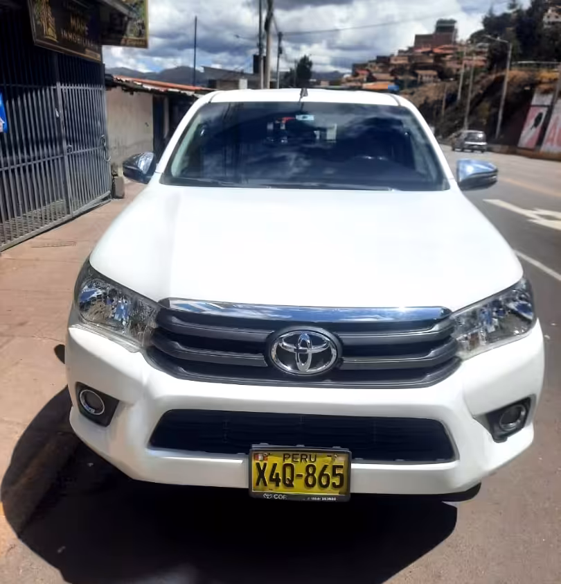 TOYOTA HILUX SR 2019 — foto 4