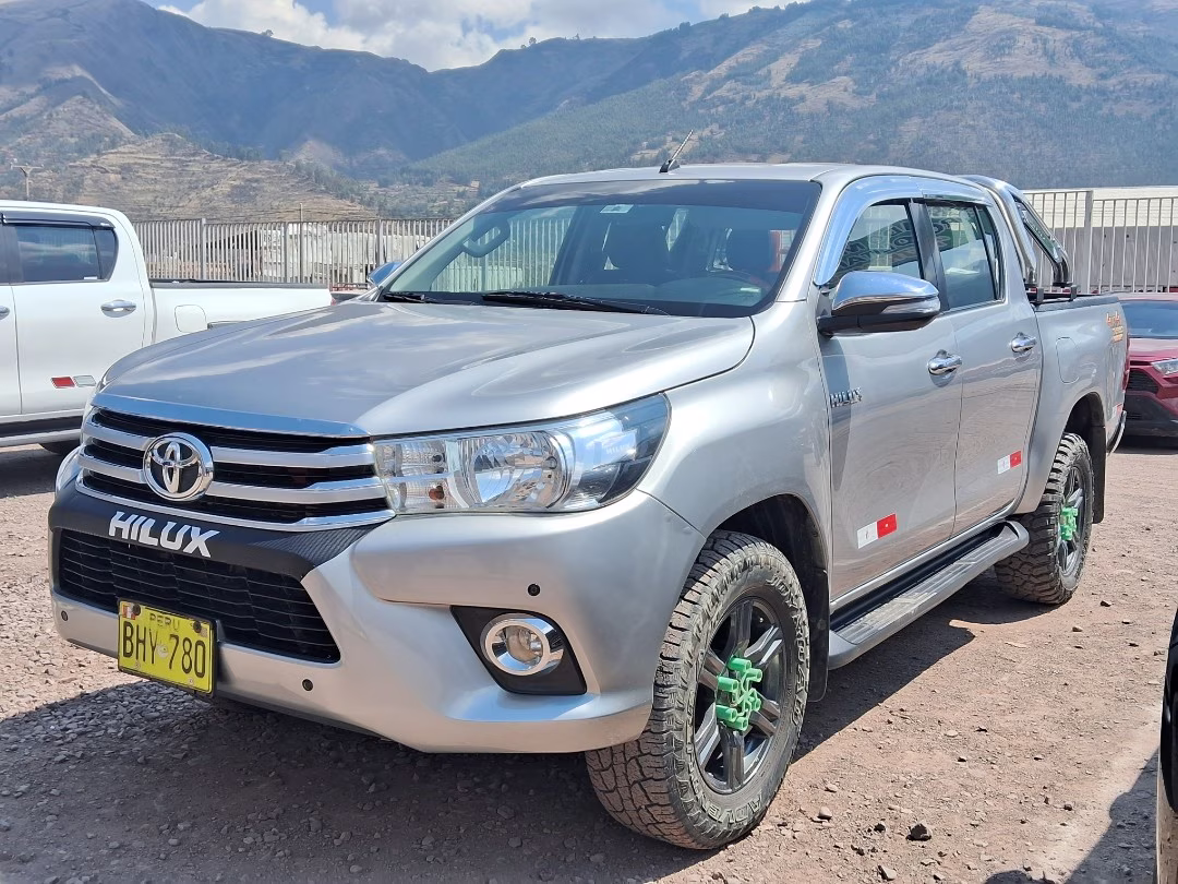 TOYOTA HILUX  2021 MOD 2021 — foto 2