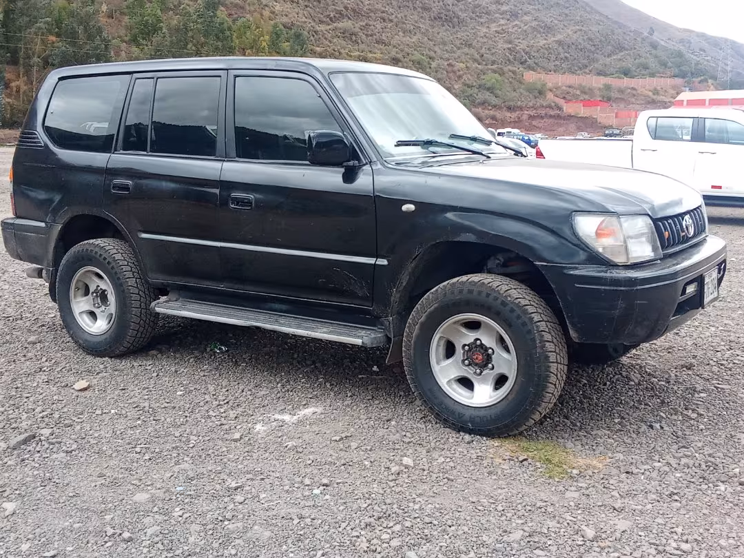 TOYOTA LAND CRUISER PRADO 1997 — foto 1