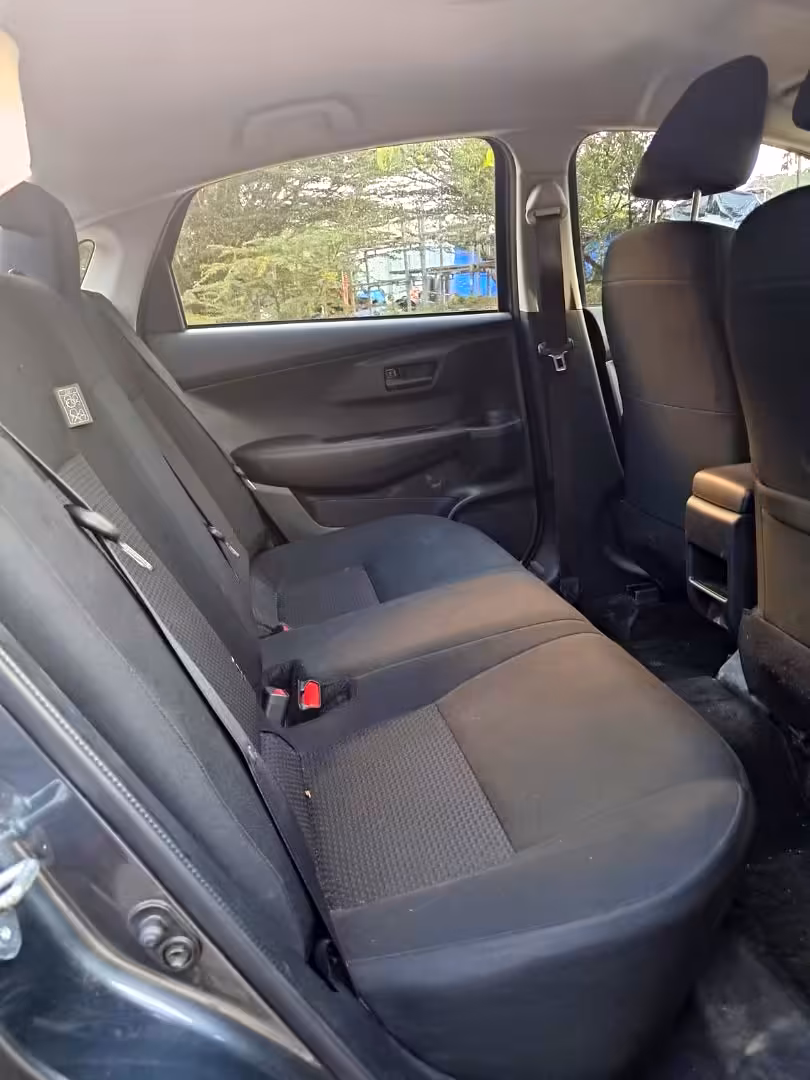 TOYOTA YARIS 2026 — foto 2
