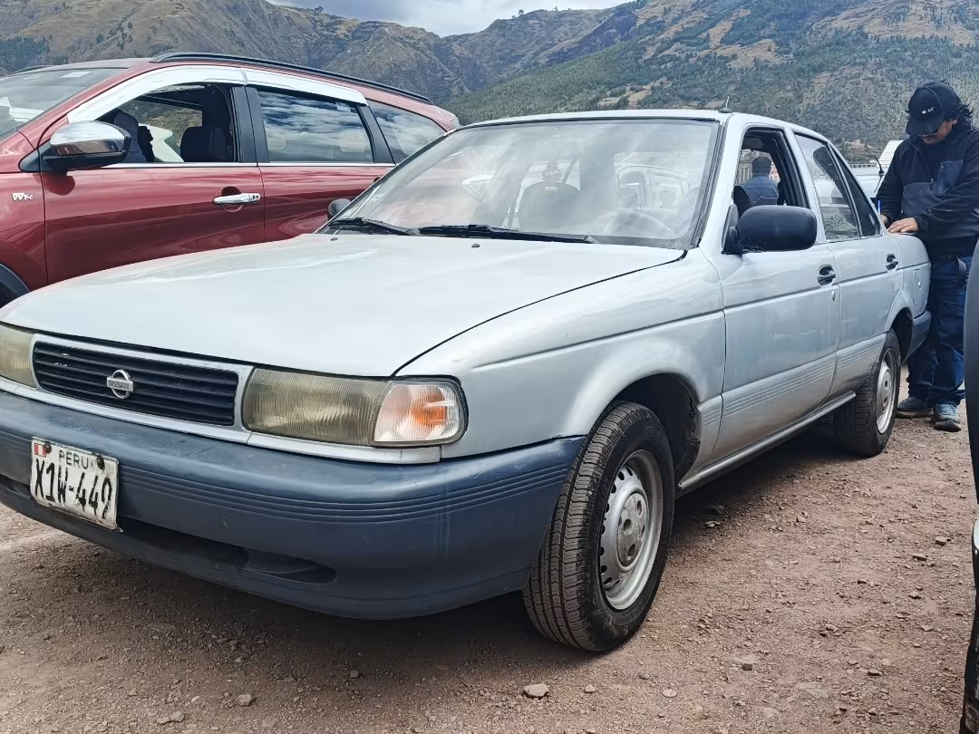 NISSAN SENTRA 1994 — foto 3