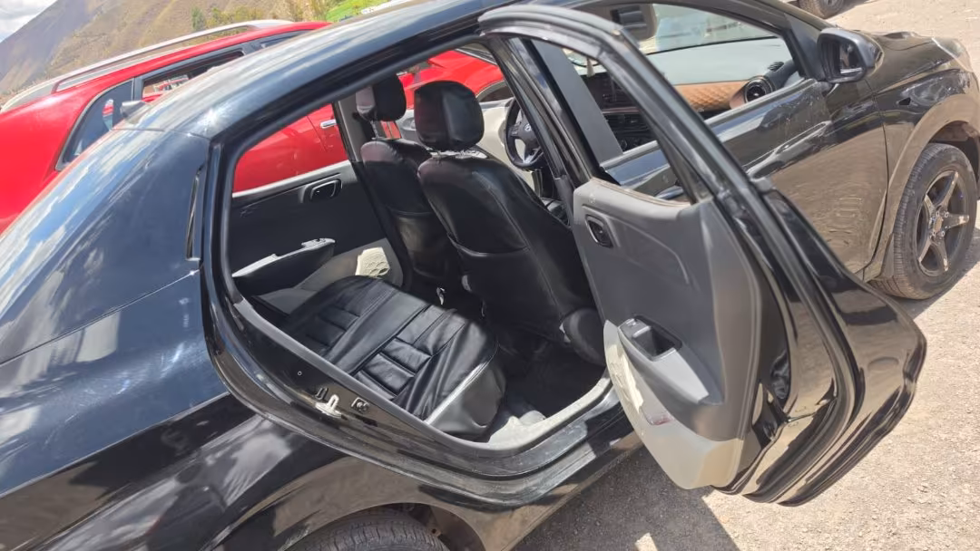 HYUNDAI GRAND I-10 2023 — foto 5