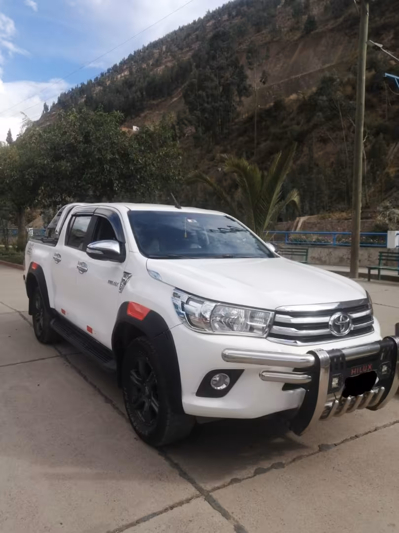 TOYOTA HILUX 4X4 2019 — foto 3
