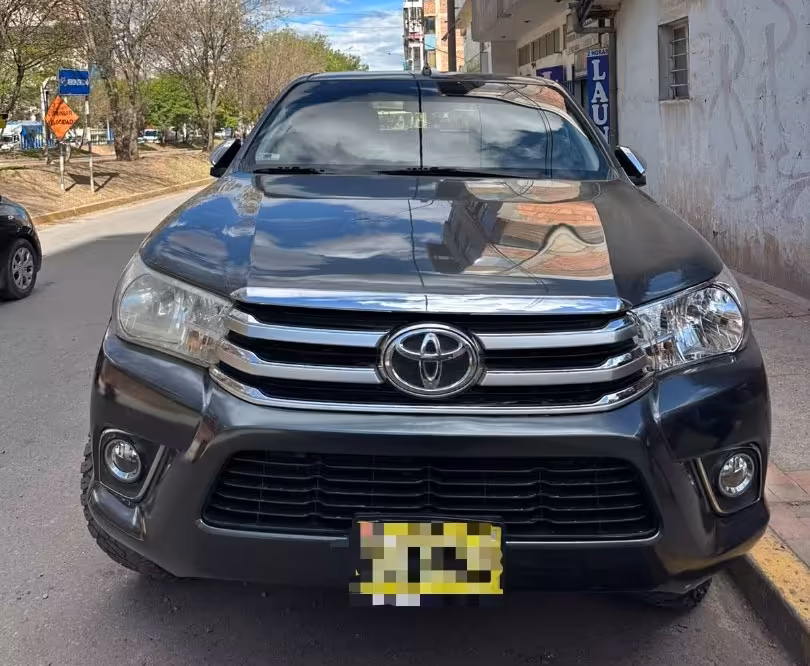 TOYOTA HILUX SRV 4X4 2017 — foto 2