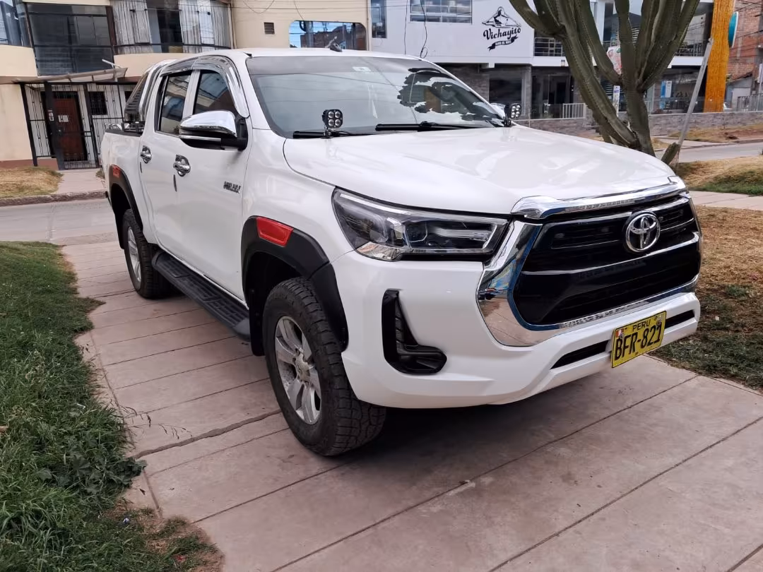 TOYOTA HILUX 4X4 2021 — foto 2