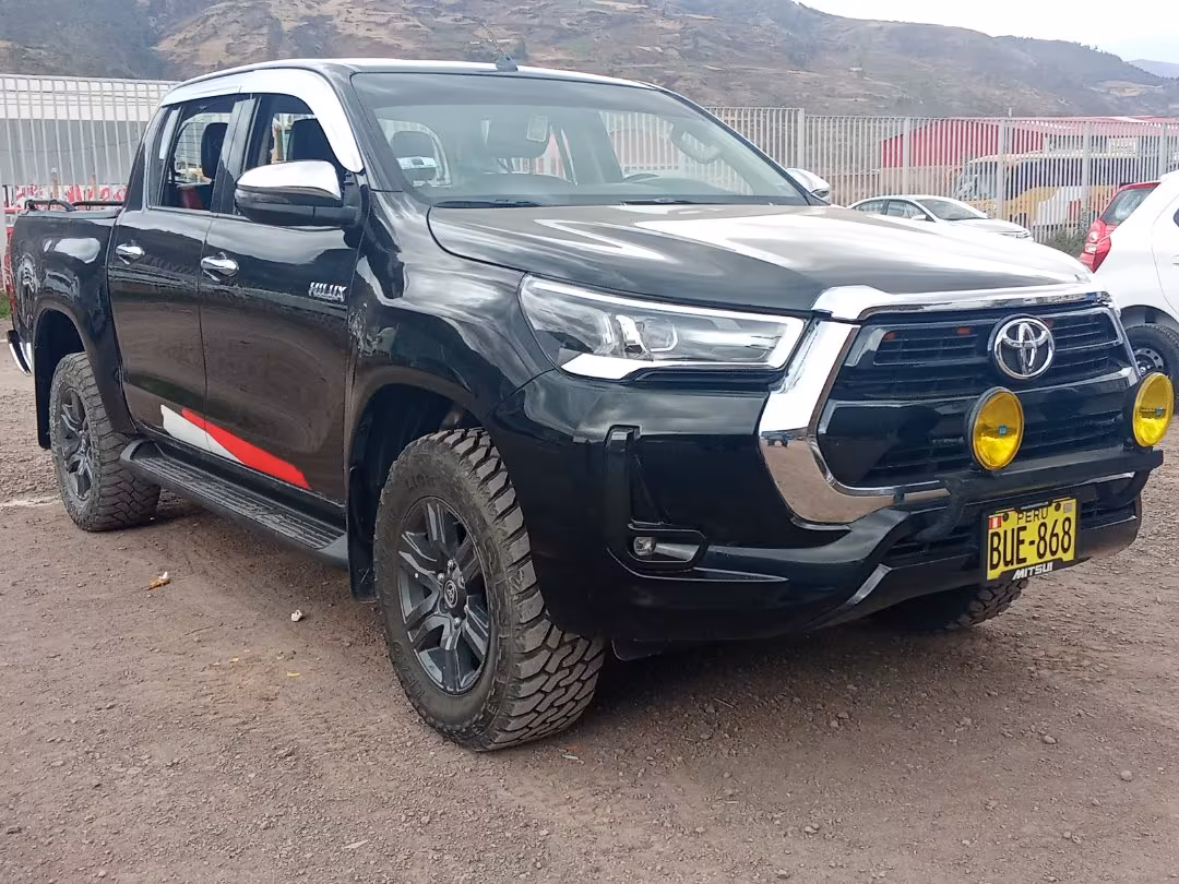 TOYOTA HILUX SRV 4X4 2023 — foto 6