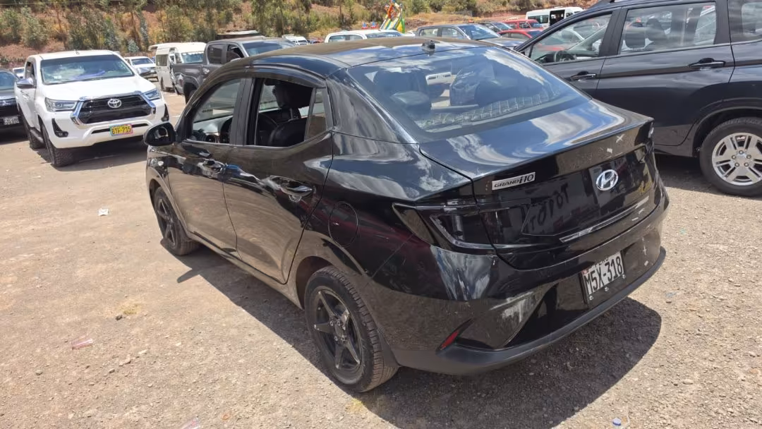 HYUNDAI GRAND I-10 2023 — foto 1
