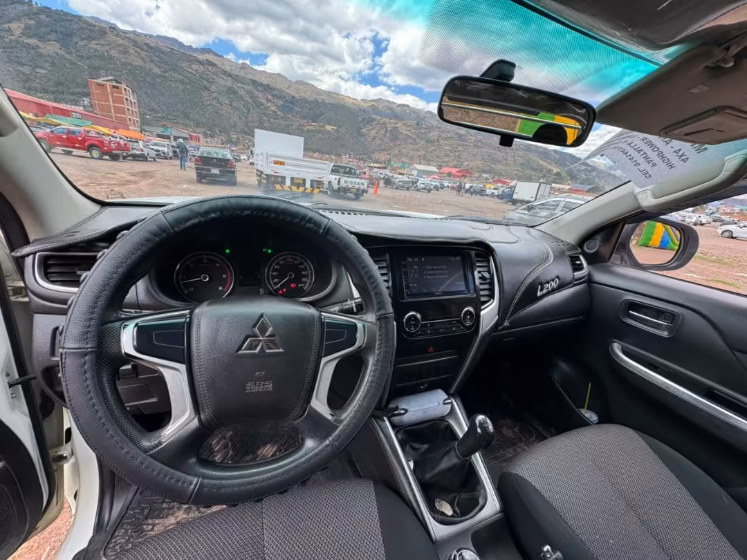 MITSUBISHI L200 2021 — foto 5