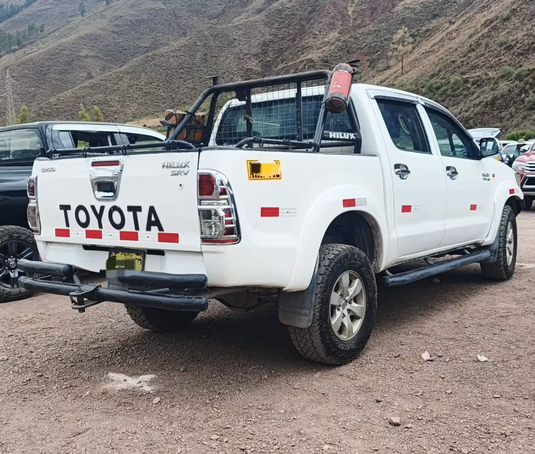 TOYOTA HILUX 4X4 2015 — foto 3