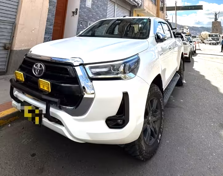 TOYOTA HILUX SRV 4X4 2022 — foto 2