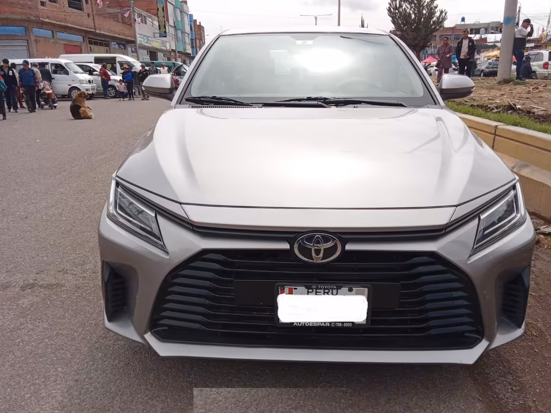 TOYOTA YARIS ENVIDIA 2023 — foto 2