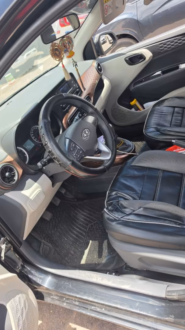 HYUNDAI GRAND I-10 2023 — foto 4