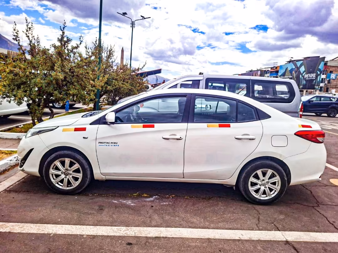 TOYOTA YARIS 2021 — foto 3