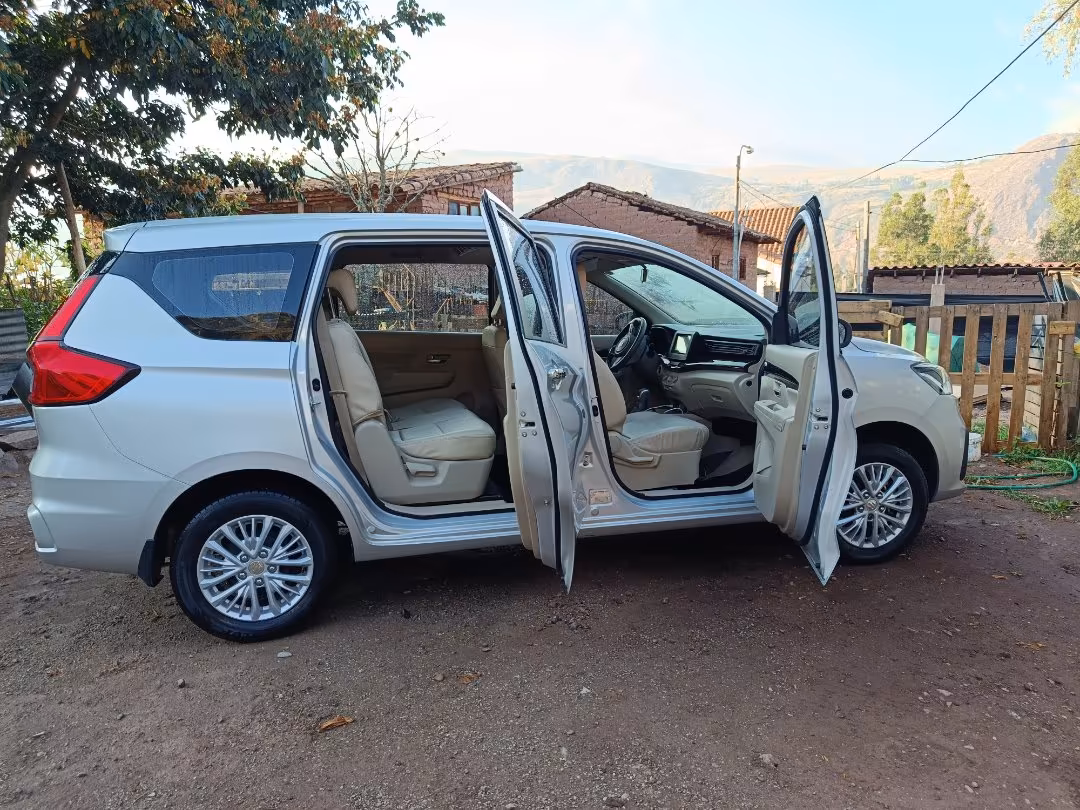 SUZUKI ERTIGA 2019 MOD 2019 — foto 3
