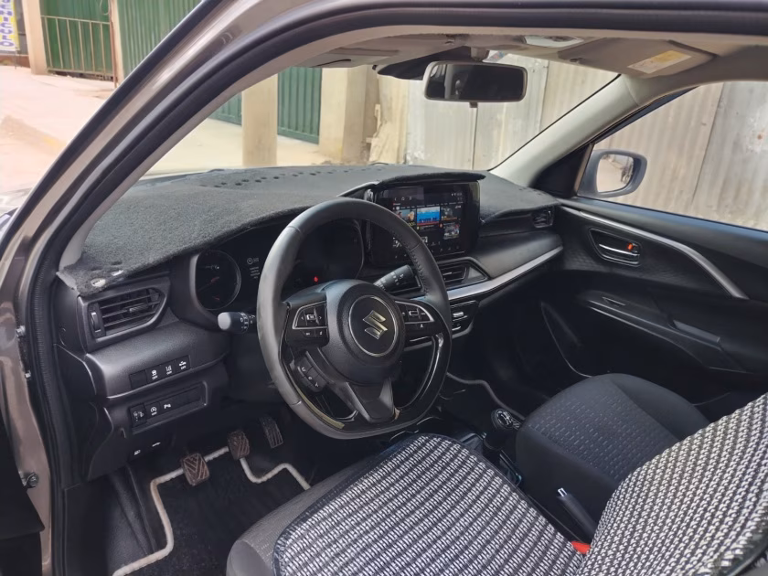 SUZUKI SWIFT 2026 — foto 6