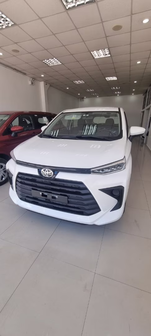 TOYOTA AVANZA 2027 — foto 2