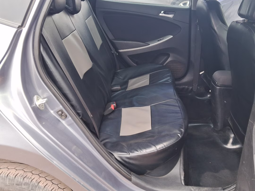 HYUNDAI ACCENT FULL MOD 2016 — foto 4