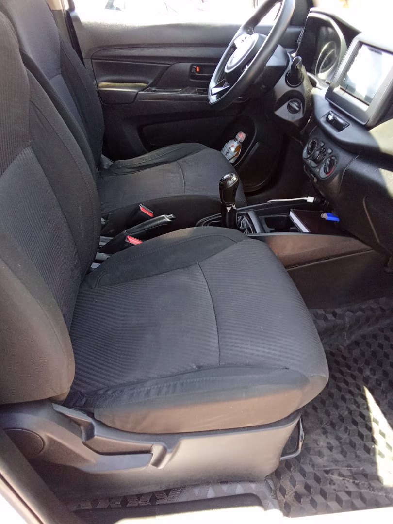 SUZUKI ERTIGA 2022 — foto 5