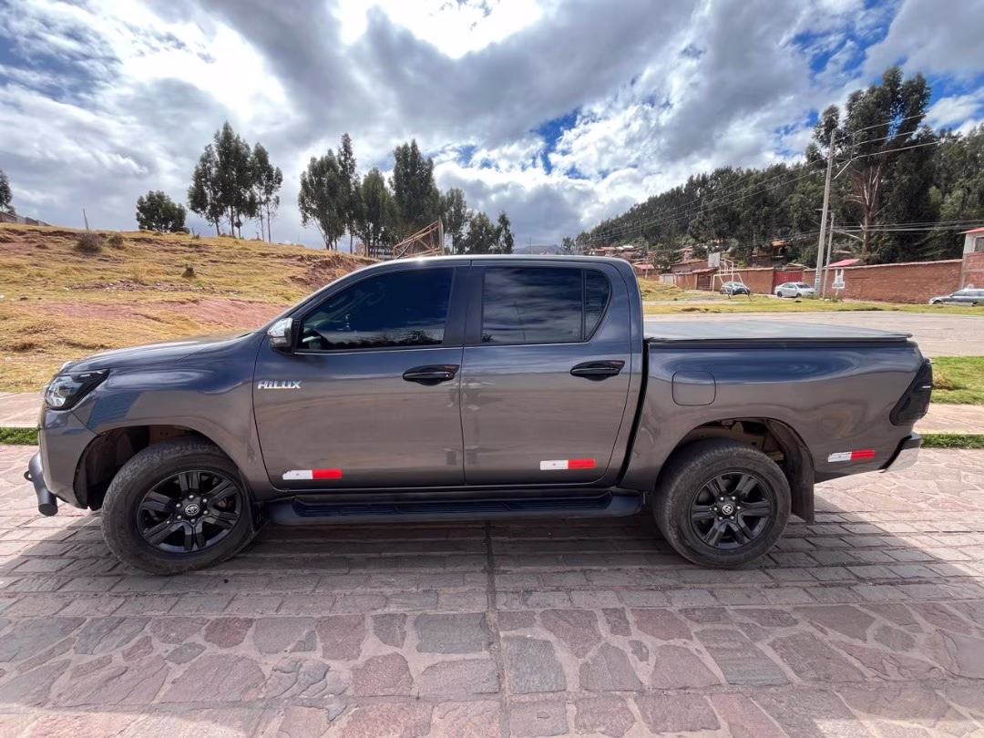 TOYOTA HILUX 4X4 SRV FULL 2024 — foto 4