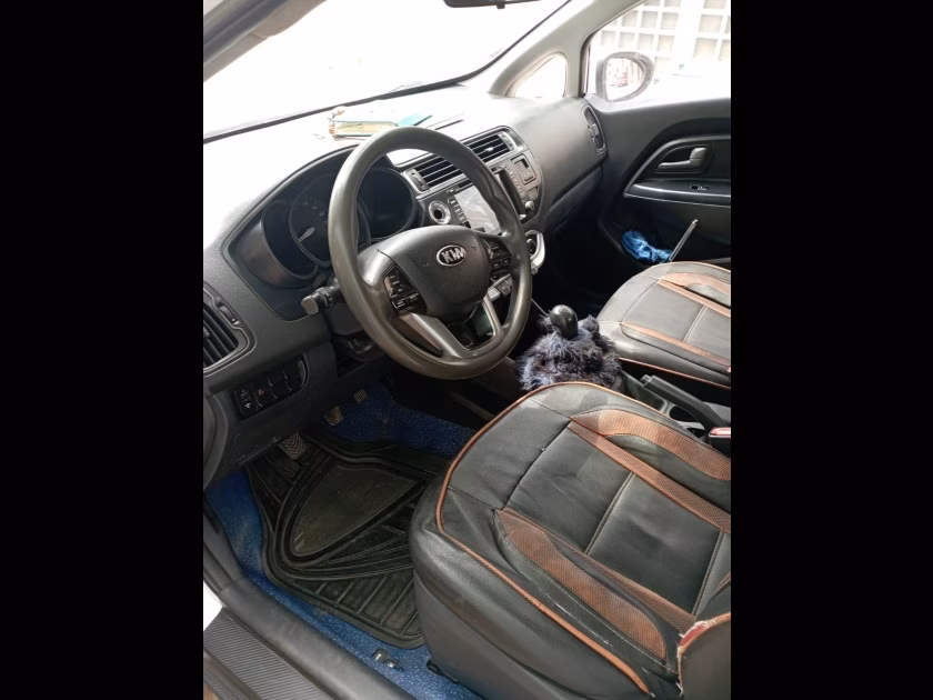 KIA RIO 2017 MOD 2018 — foto 4