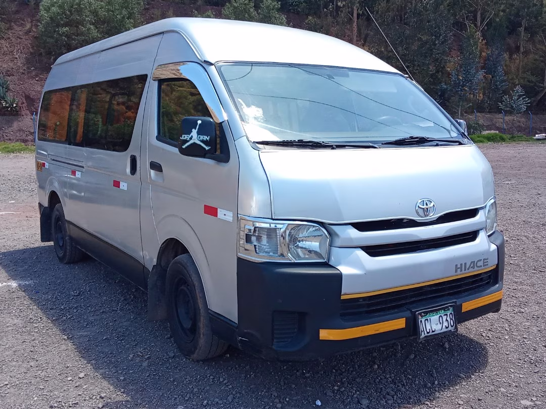 TOYOTA HIACE 2014 — foto 3